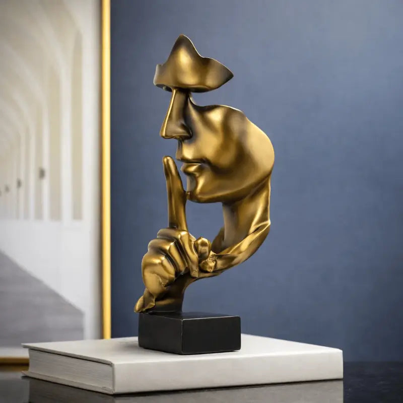 Aeris Modern Abstract Thinker Statue – Elegant Resin Sculpture for Calm Reflection 2