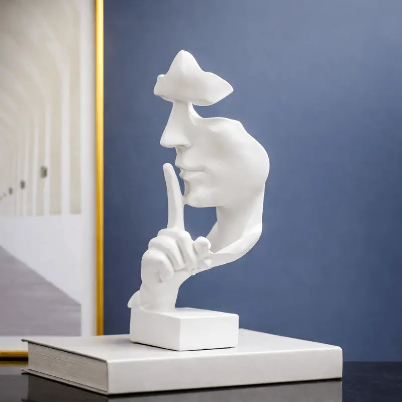Aeris Modern Abstract Thinker Statue – Elegant Resin Sculpture for Calm Reflection 3